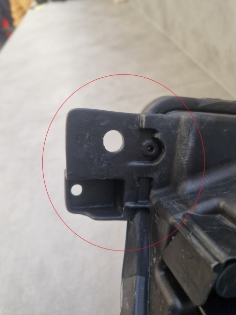 LAMPA PRZÓD SUZUKI IGNIS III 3 ZWYKŁA 16- PRAWA RH