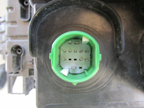 LAMPA PRZÓD ALFA ROMEO STELVIO KSENON SKRĘTNY RH PRAWA 16- 50552984