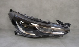 LAMPA PRZÓD TOYOTA COROLLA CROSS LED 20- RH PRAWA