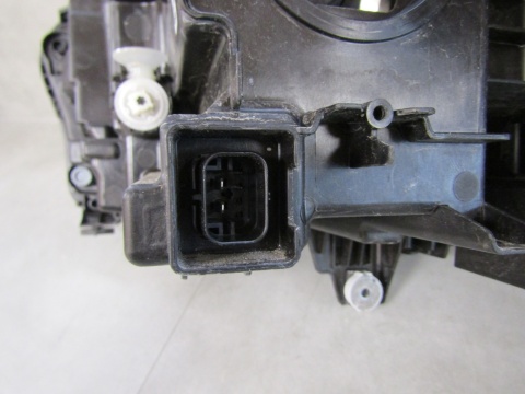 LAMPA PRZÓD BMW X1 U11 LED 22- RH PRAWA 5A9A222-01