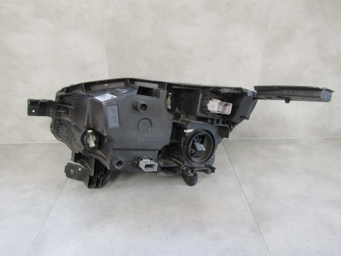 Lampa przód Peugeot 3008 III 5008 III FULL LED 24- RH PRAWA 9862665180
