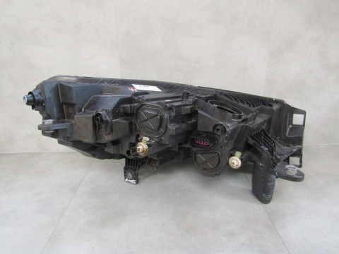 Lampa przód Skoda Enyaq FULL LED LH LEWA 20- 5LB941015A