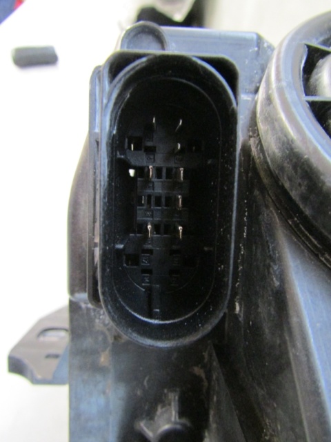 Lampa przód Mercedes A Klasa W176 ZWYKŁA 12-15 RH PRAWA A1768203961KZ