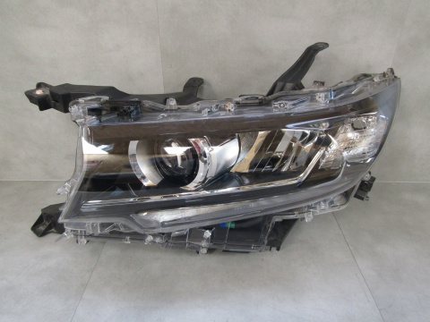 LAMPA PRZÓD TOYOTA LAND CRUISER J150 LIFT LED 18-22 LH LEWA