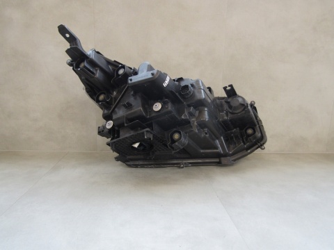 LAMPA PRZÓD TOYOTA YARIS CROSS FULL LED 17-22 LH LEWA
