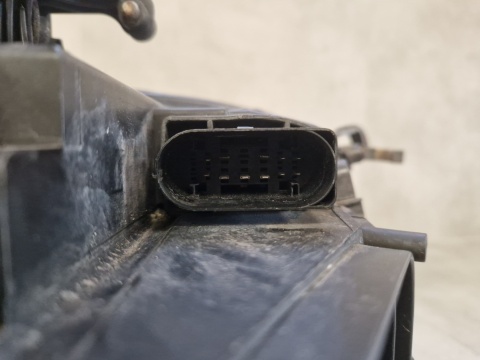 LAMPA PRZÓD AUDI A4 B8 KSENON NIE SKRĘTNY LEWY LH 07-11