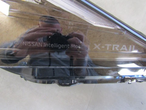LAMPA PRZÓD LED DRL NISSAN XTRAIL X-TRAIL T33 T 33 LEWA LH LEWA 2102378S