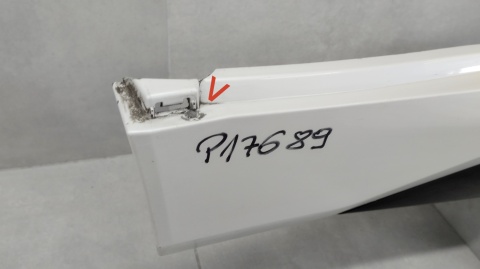 Listwa progowa prawa BMW X1 III 3 U11 M Pakiet 22-