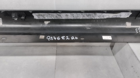 Listwa progowa prawa BMW 7 G70 Hybryda 22- 51778081560