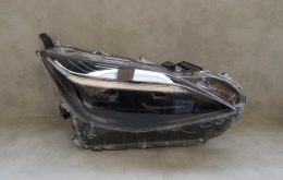 LAMPA PRZÓD TOYOTA YARIS CROSS FULL LED 17-22 RH PRAWA