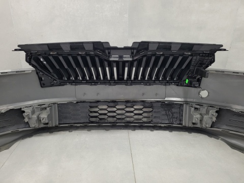 Zderzak przód przedni Skoda Fabia 3 III 6V0 Lift 18-21