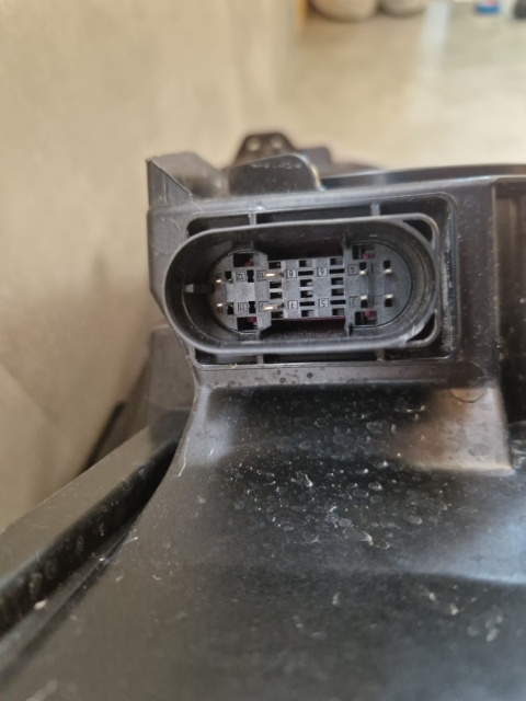 LAMPA PRZÓD MERCEDES EQA EQB W243 FULL LED PERFORMANCE LH LEWA 21-24 A2439062701KZ