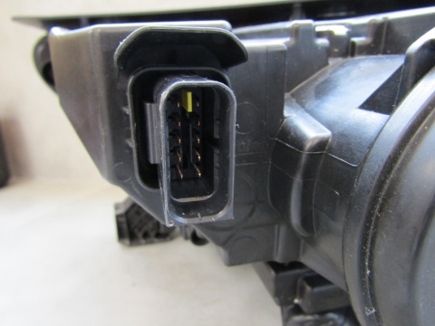 LAMPA PRZÓD OPEL MOKKA B II 2 LED 20- RH PRAWA 9834007980