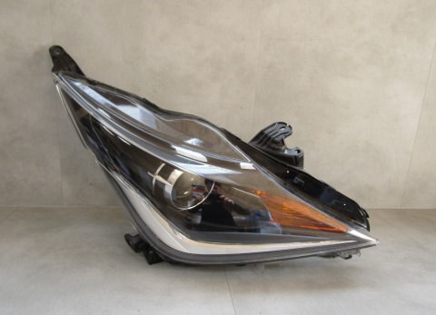 Lampa przód Toyota Aygo 2 II ZWYKŁA SOCZEWKA + LED 14-18 RH KOITO 0H-17