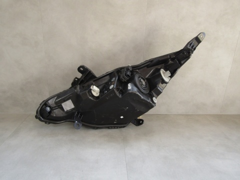 Lampa przód Toyota Aygo 2 II ZWYKŁA SOCZEWKA + LED 14-18 RH KOITO 0H-17