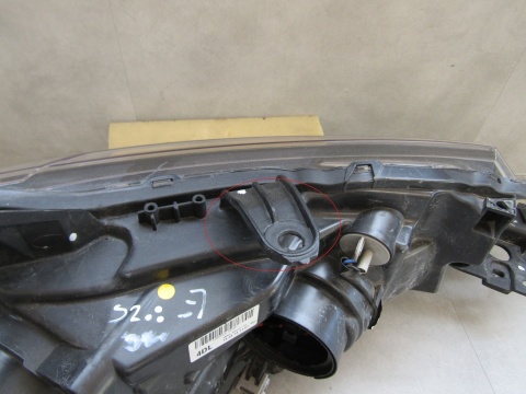 LAMPA PRZÓD MITSUBISHI OUTLANDER III 12-15 KSENON LH LEWA 4B45X 8301C2-03