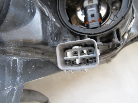 LAMPA PRZÓD MITSUBISHI OUTLANDER III 12-15 KSENON LH LEWA 4B45X 8301C2-03