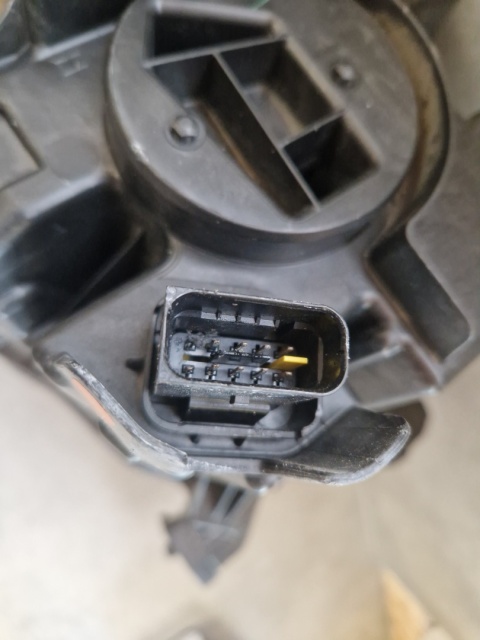 LAMPA PRZÓD CITROEN C4 III 3 FULL LED LEWA LH 20- 9830649480