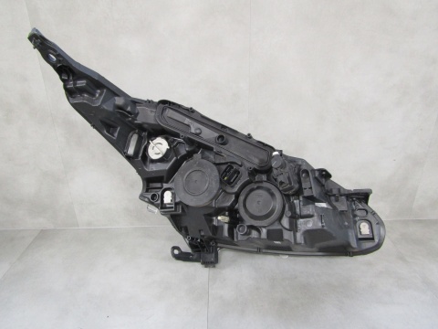 Lampa przód Peugeot 208 I Lift ZWYKŁA SOCZEWKA 15-19 LH LEWA 9810805780