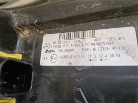 LAMPA PRZÓD MERCEDES ACTROS MP4 ZWYKŁA Z LED PRAWA RH 11-19 A9618204139