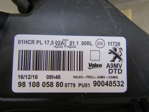 LAMPA PRZÓD PEUGEOT 208 I LIFT ZWYKŁA SOCZEWKA 15-19 PRAWA RH 9810805880