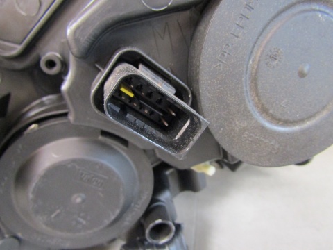 LAMPA PRZÓD PEUGEOT 208 I LIFT ZWYKŁA SOCZEWKA 15-19 PRAWA RH 9810805880