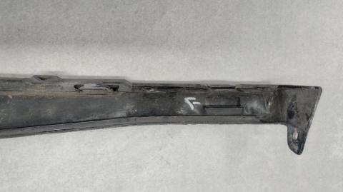 Listwa progowa prawa VW Golf 8 5H0 R Line HB 19-