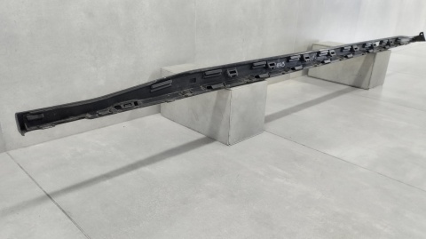 Listwa progowa lewa VW Golf 8 5H0 R Line HB 19-