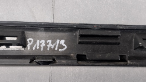 Listwa progowa lewa VW Golf 8 5H0 R Line HB 19-