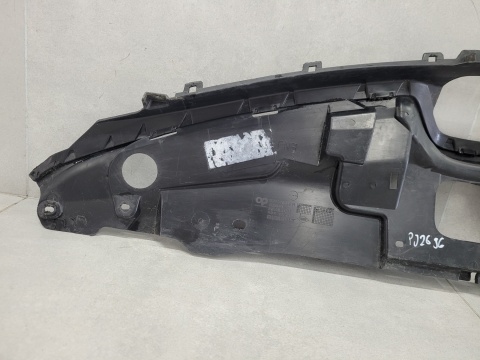 Osłona pasa przedniego maskownica górna przód Renault Clio V 19-