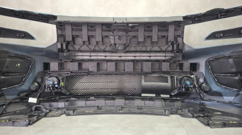 Zderzak przód przedni Citroen C3 E-C3 IV 4 24- / + halogeny + wiązka