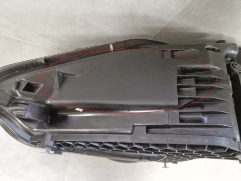 LAMPA PRZÓD PORSCHE CAYENNE III LIFT MATRIX LASER 23- PRAWA RH