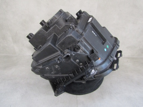 Lampa halogen przód Kia Soul 3 III LED DRL 18-22 LH LEWA 92201-J2