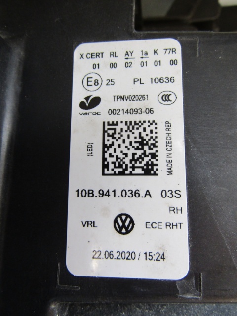 LAMPA PRZÓD VOLKSWAGEN ID3 FULL LED IQ 19- RH PRAWA 10B941036A