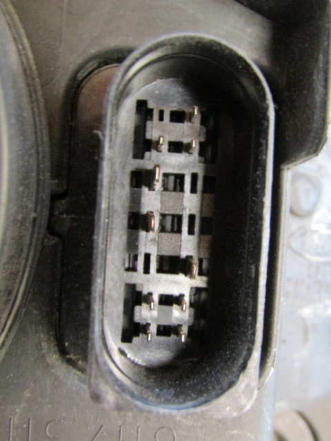 LAMPA PRZÓD FORD TRANSIT CONNECT MK2 ZWYKŁA 12-17 LH LEWA FT11-13W030DB