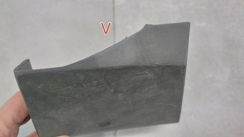 Listwa progowa błotnika lewa lewy przód Mazda CX3 CX-3 14-21 d10e-b0012