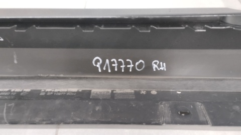 Listwa progowa prawa BMW 5 G60 G61 M Pakiet 23- sedan kombi