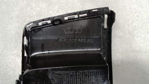 Kratka lewa + prawa Audi Q7 4M0 komplet E-TRON 15-19