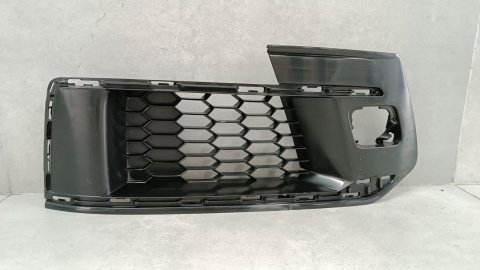 Kratka zderzaka prawa przód AUDI Q7 E-TRON 4M0