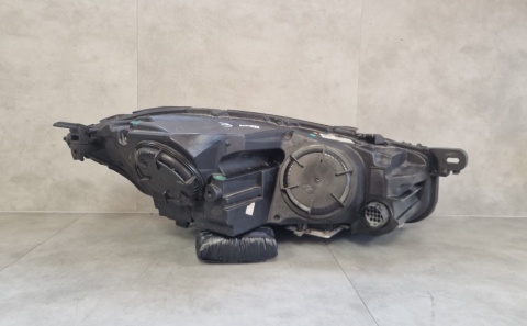 LAMPA PRZÓD JAGUAR XF X260 KESNON NIESKRĘTNY LEWA LH 15-20 GX63-13W030EF