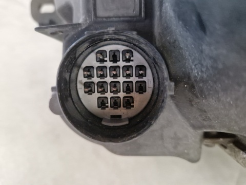 LAMPA PRZÓD JAGUAR XF X260 KESNON NIESKRĘTNY PRAWA RH 15-20 GX63-13W029-EF