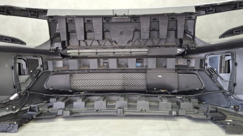 Zderzak przód przedni Citroen C3 e-C3 Aircross II 24- / + wiązka