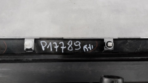 Listwa progowa prawa Lexus CT200H ct 200 h próg 10-22
