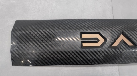 Blenda listwa nakładka klapy tył DACIA SPRING Lift 24- 908129501R