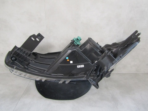 LAMPA PRZÓD RENAULT ZOE ZWYKŁA SOCZEWKA 12-19 RH PRAWA 260109891R