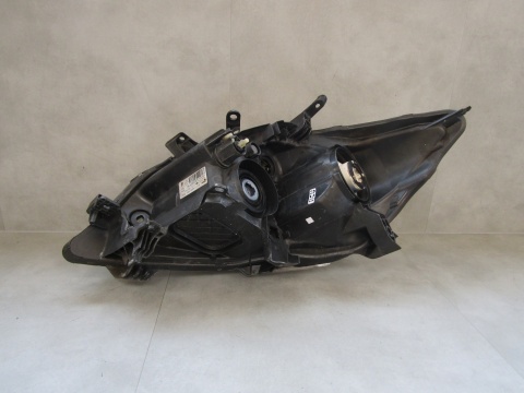 LAMPA PRZÓD TOYOTA AURIS I LIFT ZWYKŁA SOCZEWKA RH PRAWA 09-12 81110-02A40