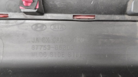 Listwa progowa lewa KIA PICANTO 5D GT Line 17-