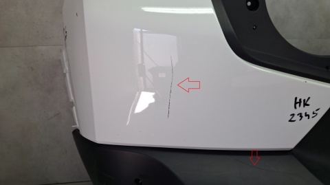 Zderzak tył tylny Citroën C3 E-C3 IV 23- / + wiązka