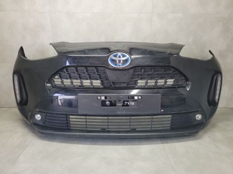 Zderzak przód przedni Toyota Yaris Cross 21-