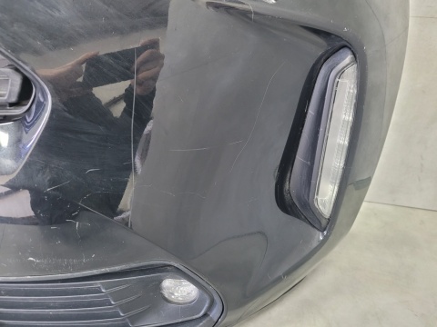Zderzak przód przedni Toyota Yaris Cross 21-
